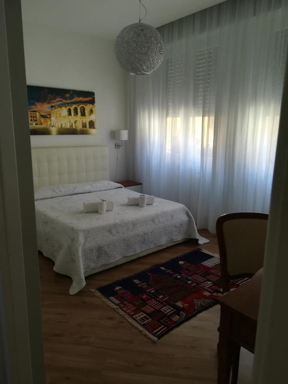 Готель A Casa Di Luca Верона Екстер'єр фото
